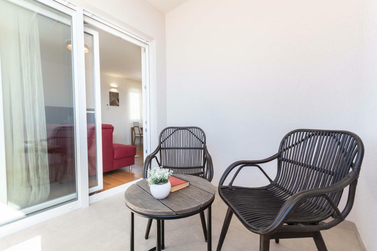 House Ivan John Apartment