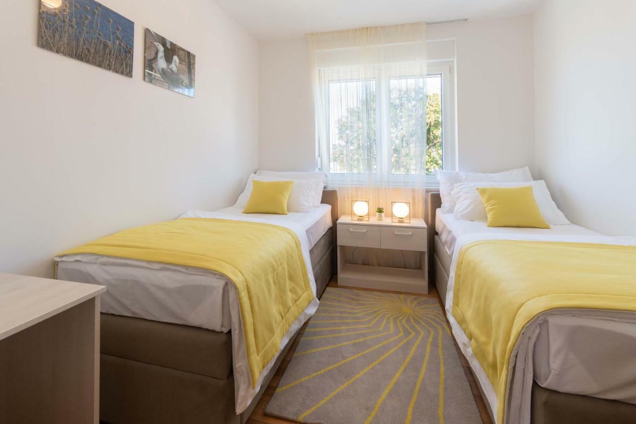 Apartma House Ivan John