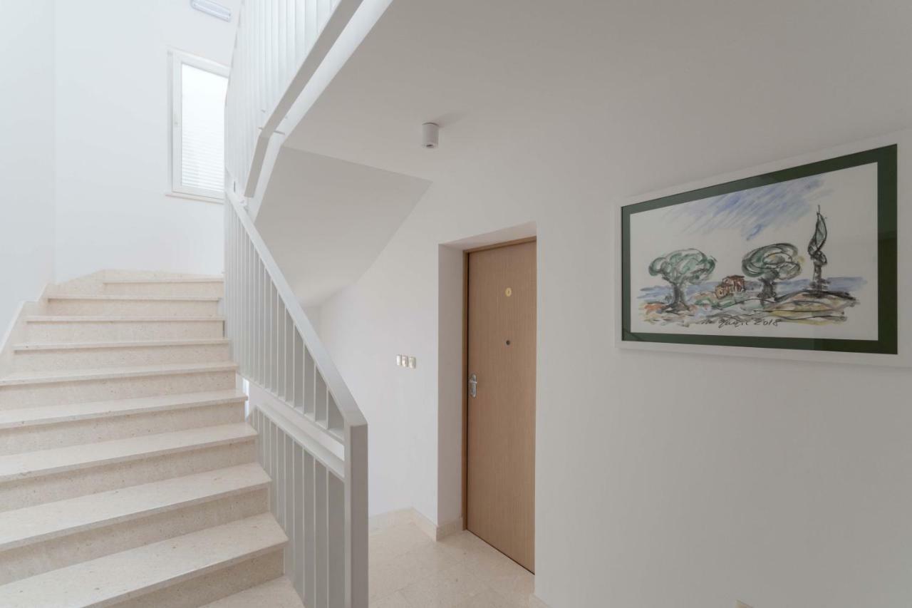 House Ivan John Apartman